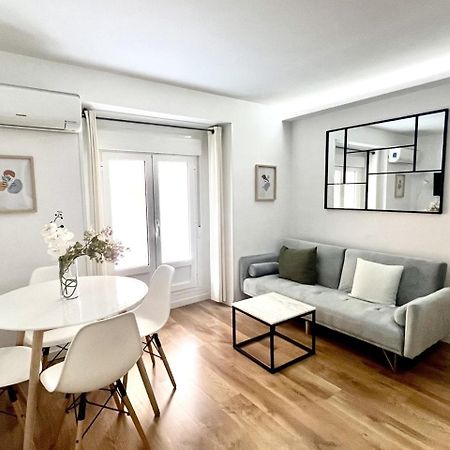Dplace To Be - Exclusive Apartments In Historic Center Μαδρίτη Δωμάτιο φωτογραφία