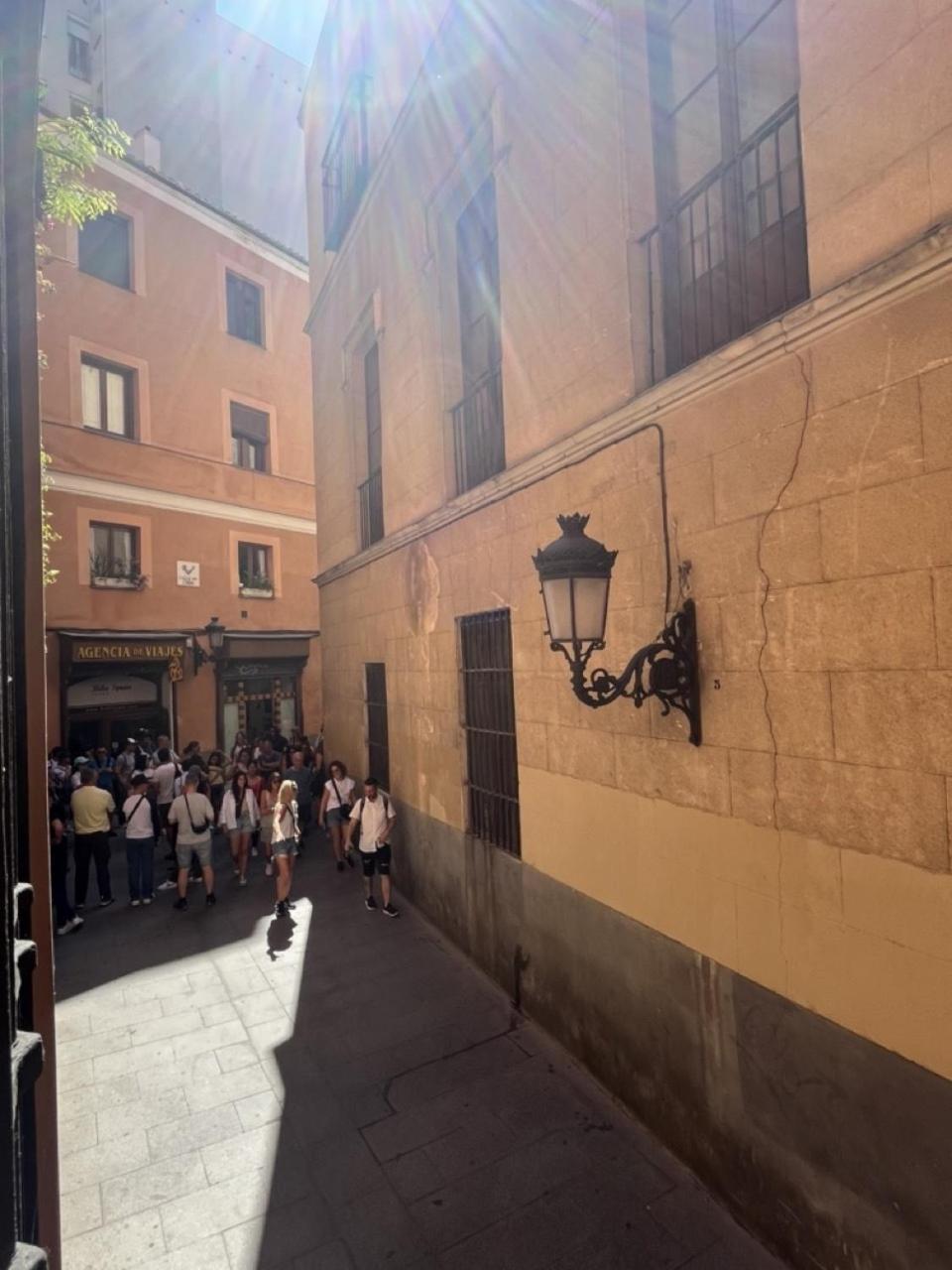 Dplace To Be - Exclusive Apartments In Historic Center Μαδρίτη Δωμάτιο φωτογραφία