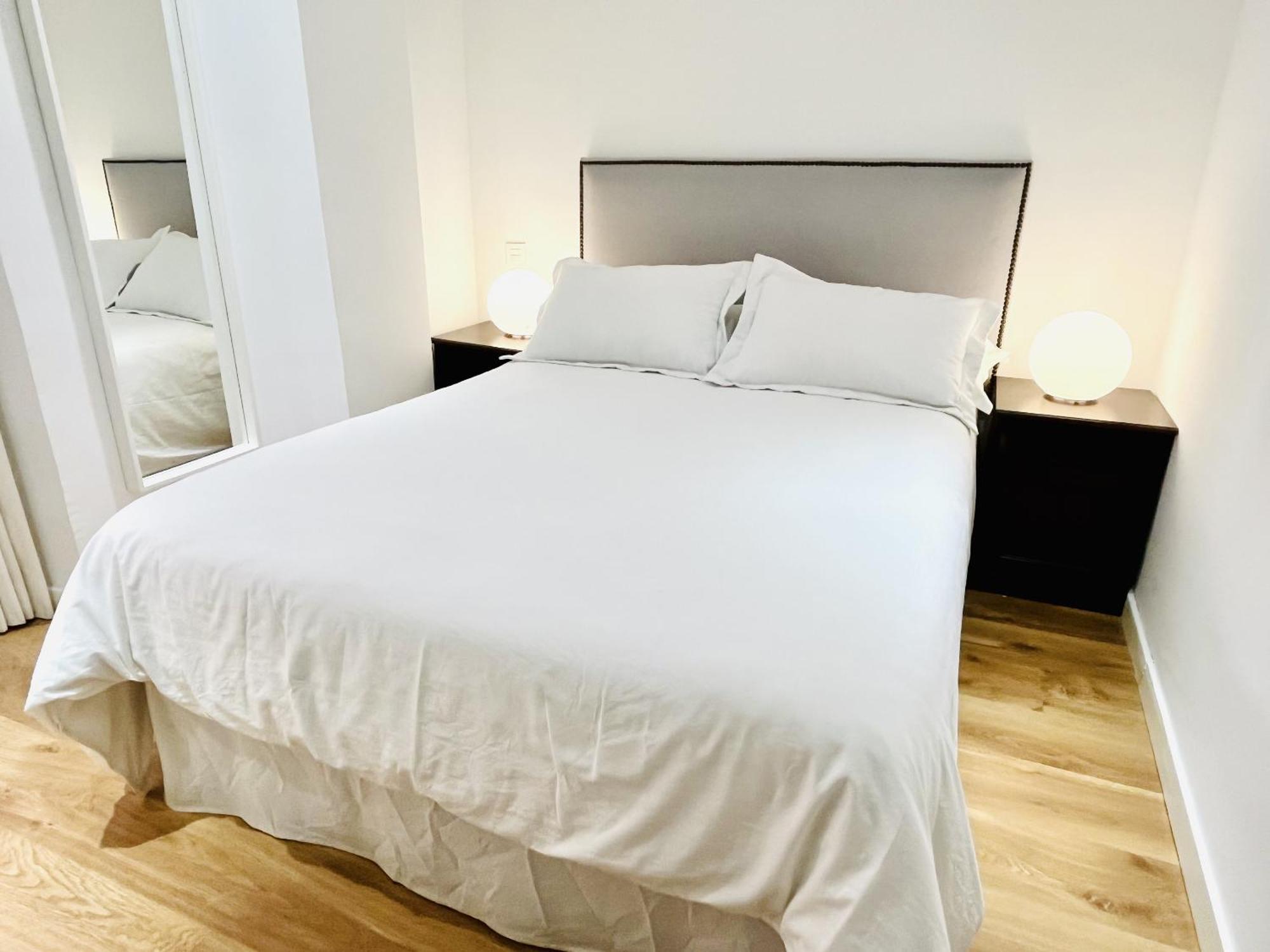 Dplace To Be - Exclusive Apartments In Historic Center Μαδρίτη Δωμάτιο φωτογραφία