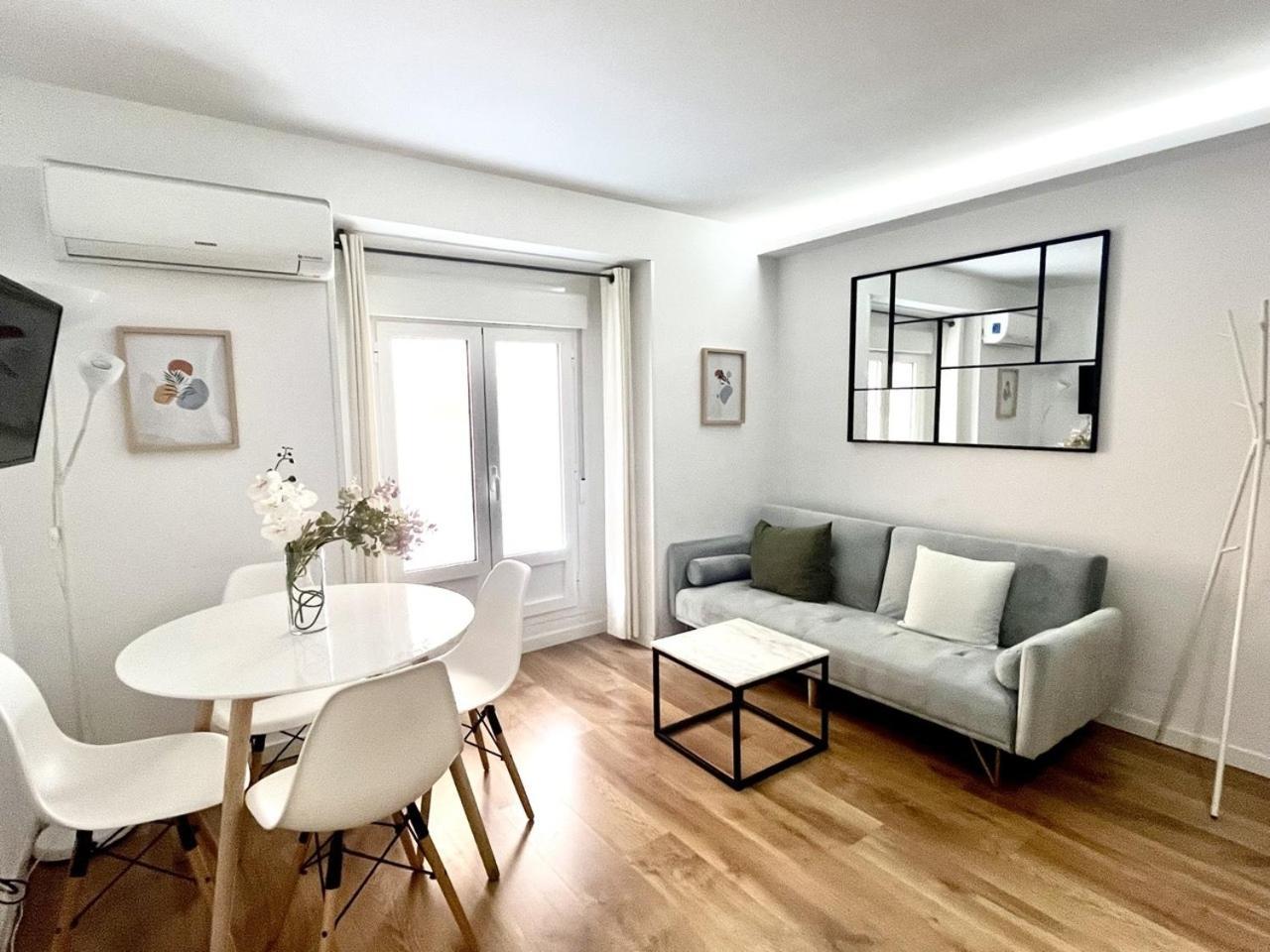 Dplace To Be - Exclusive Apartments In Historic Center Μαδρίτη Δωμάτιο φωτογραφία