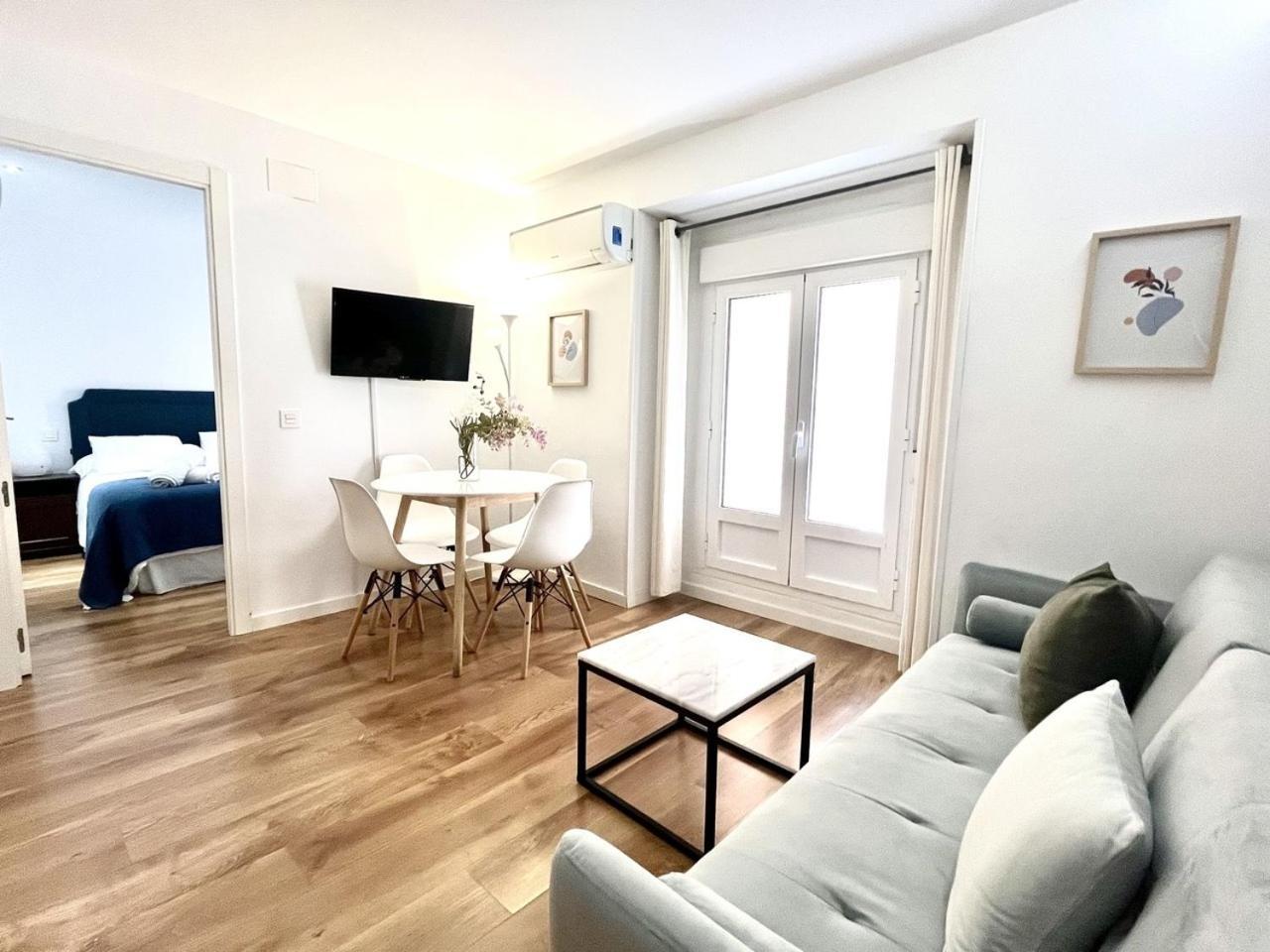 Dplace To Be - Exclusive Apartments In Historic Center Μαδρίτη Δωμάτιο φωτογραφία
