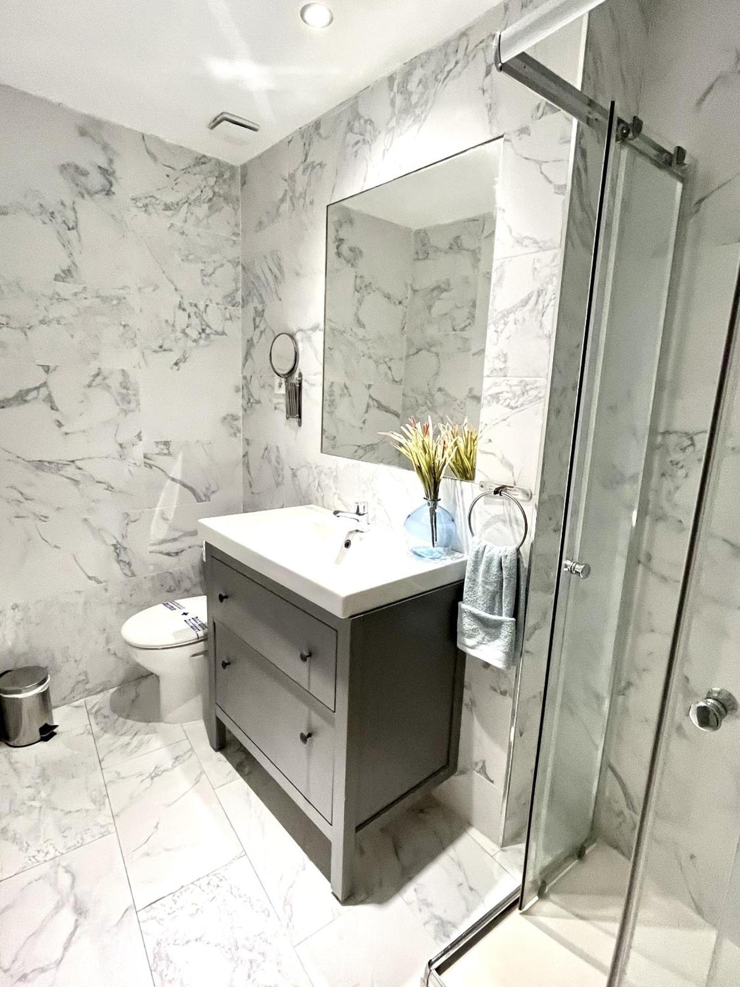 Dplace To Be - Exclusive Apartments In Historic Center Μαδρίτη Δωμάτιο φωτογραφία